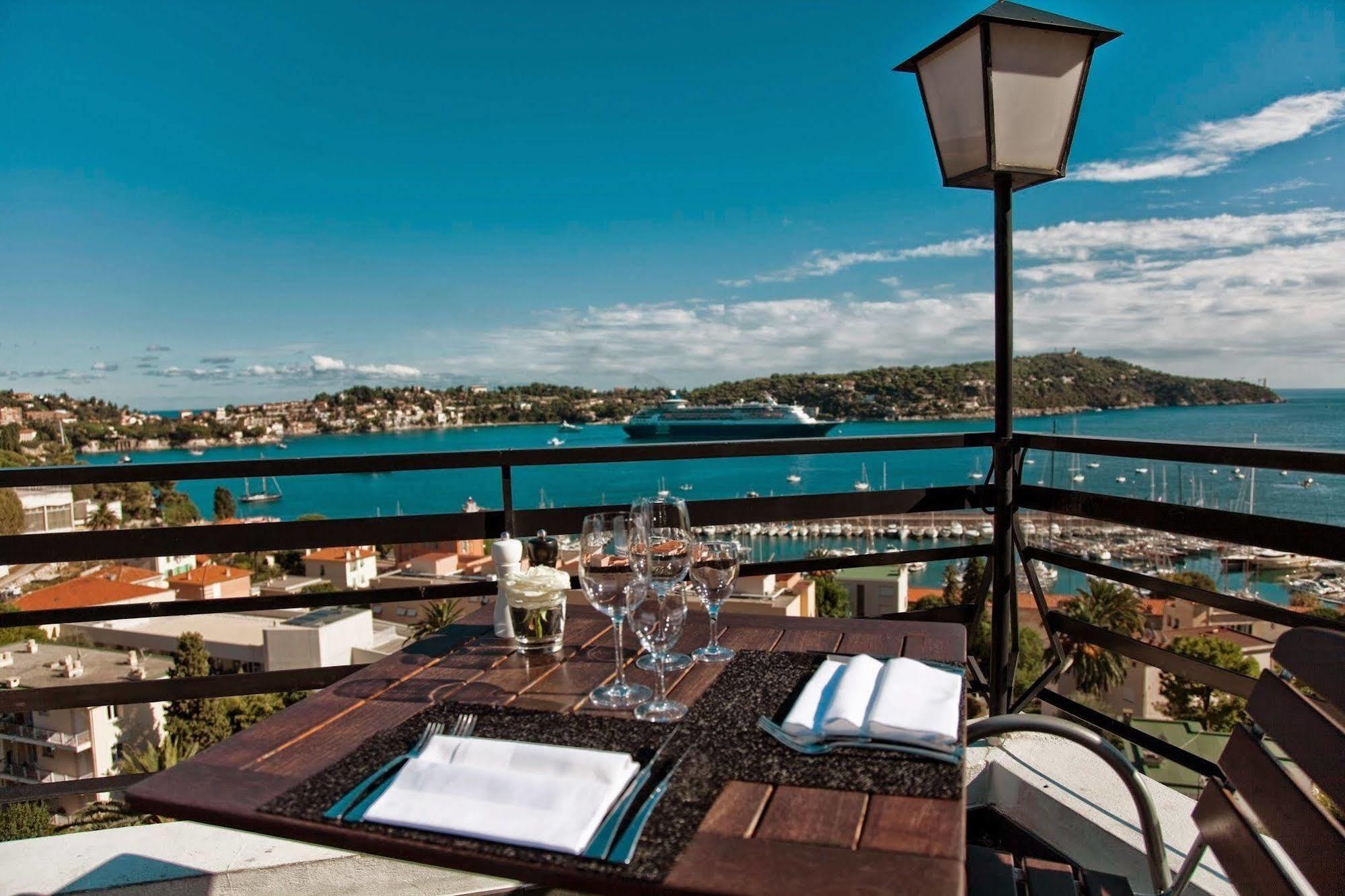 Hôtel Le Versailles Villefranche-sur-Mer Exterior foto